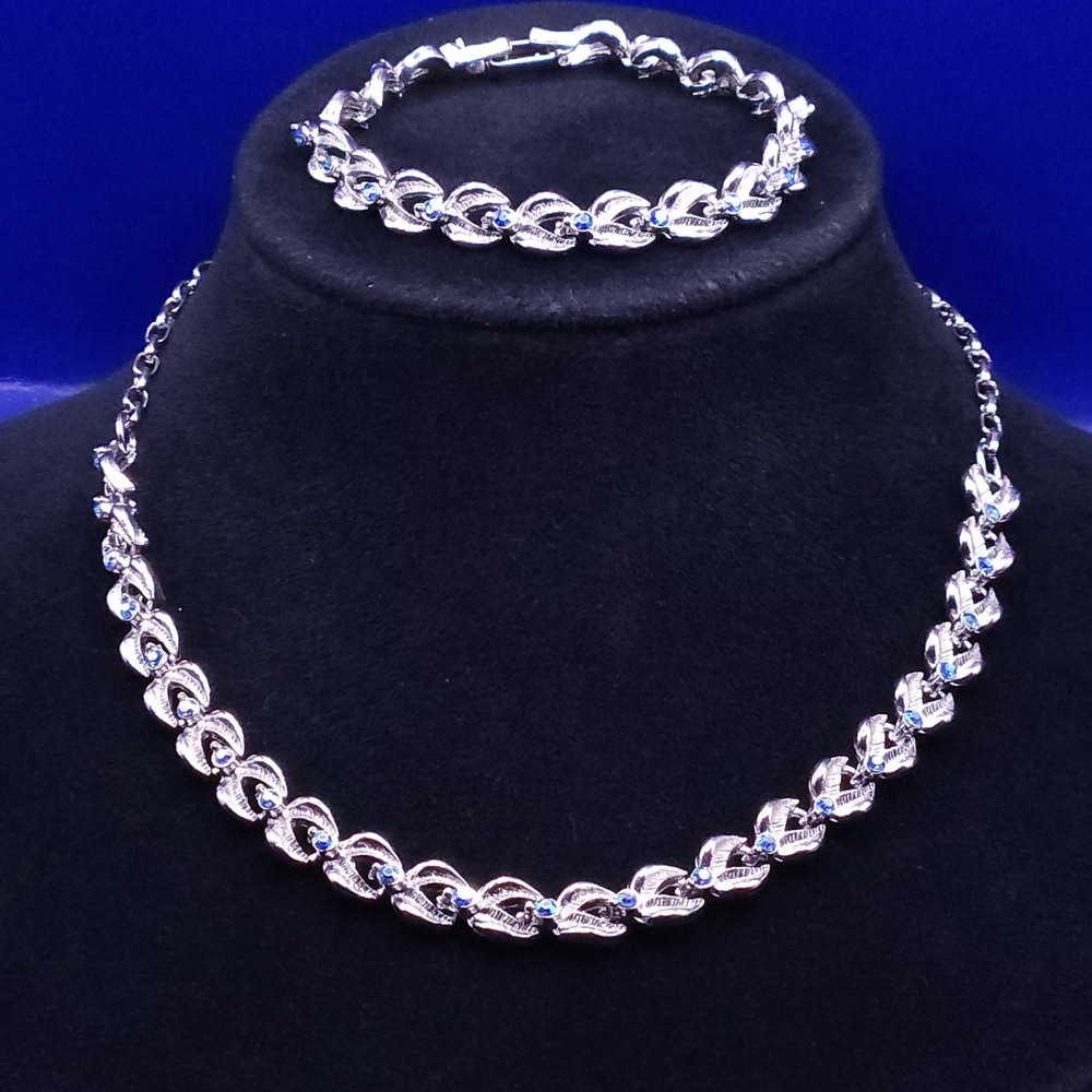 Vintage Linked Necklace and Bracelet Set - Women Jewelry